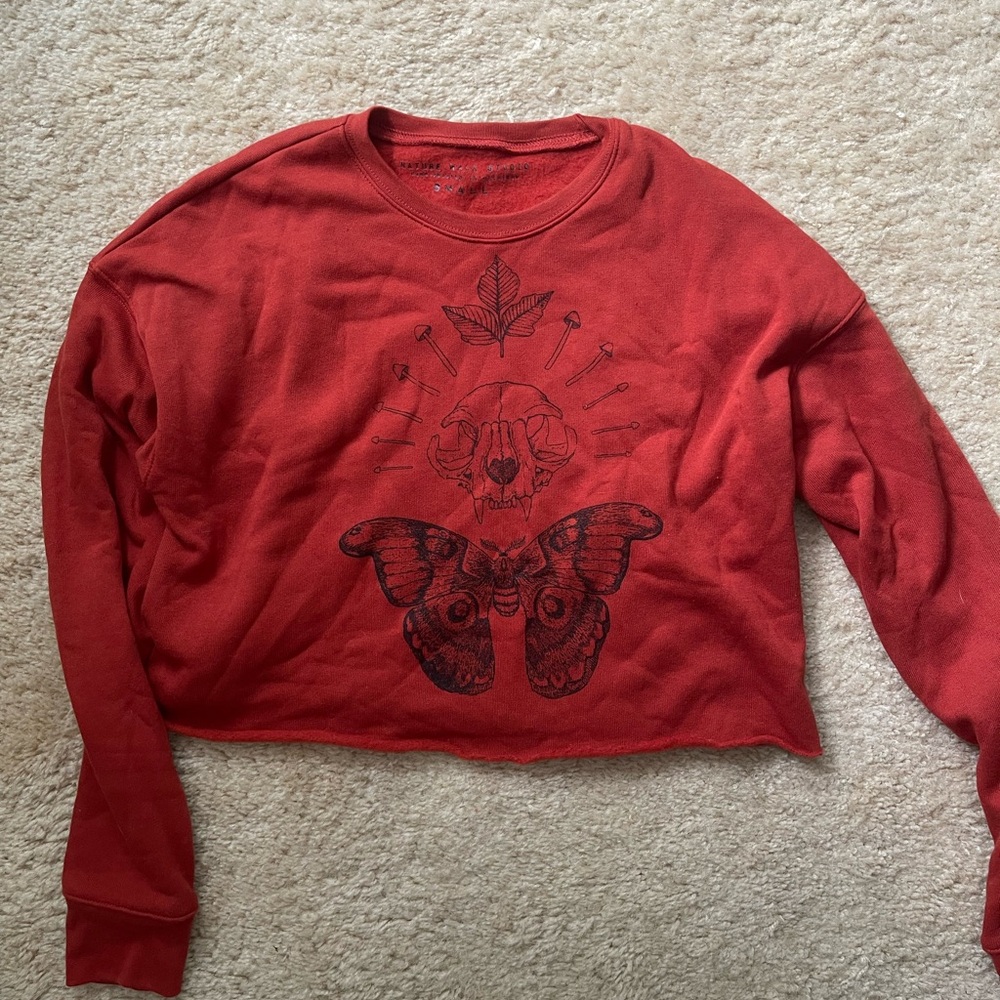 Red Graphic Cropped Sweatshirt with Skull & Moth Print